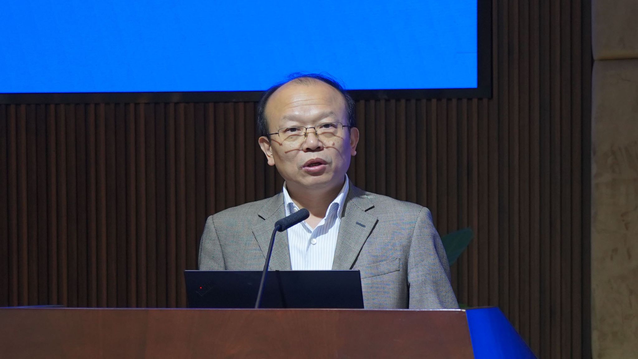 英国威廉集团官网